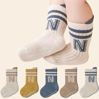 B1 (0-2 tuổi) Set 5 đôi tất chống trơn chữ N sọc ngang chất cotton mềm mại thấm hút mồ hôi cho bé trai và bé gái