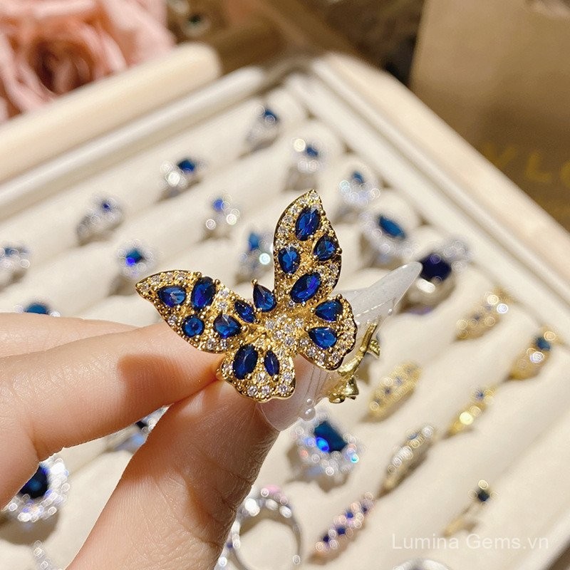 Nhẫn corundum màu xanh với thiết kế nhiều màu sắc bắt mắt