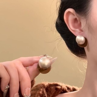 Bông tai hình tròn ngọc trai nhung bạc, thiết kế cổ điển đơn giản