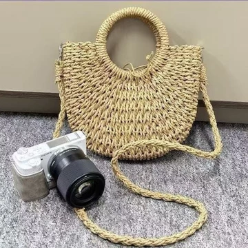 Women's Woven Straw Crossbody Bag