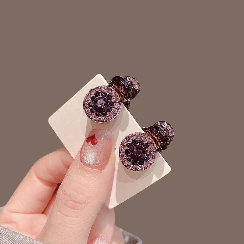 Đa dạng kẹp tóc nhỏ gọn, tinh tế với mặt kim cương, phù hợp cho nữ và công chúa trong tâm hồn