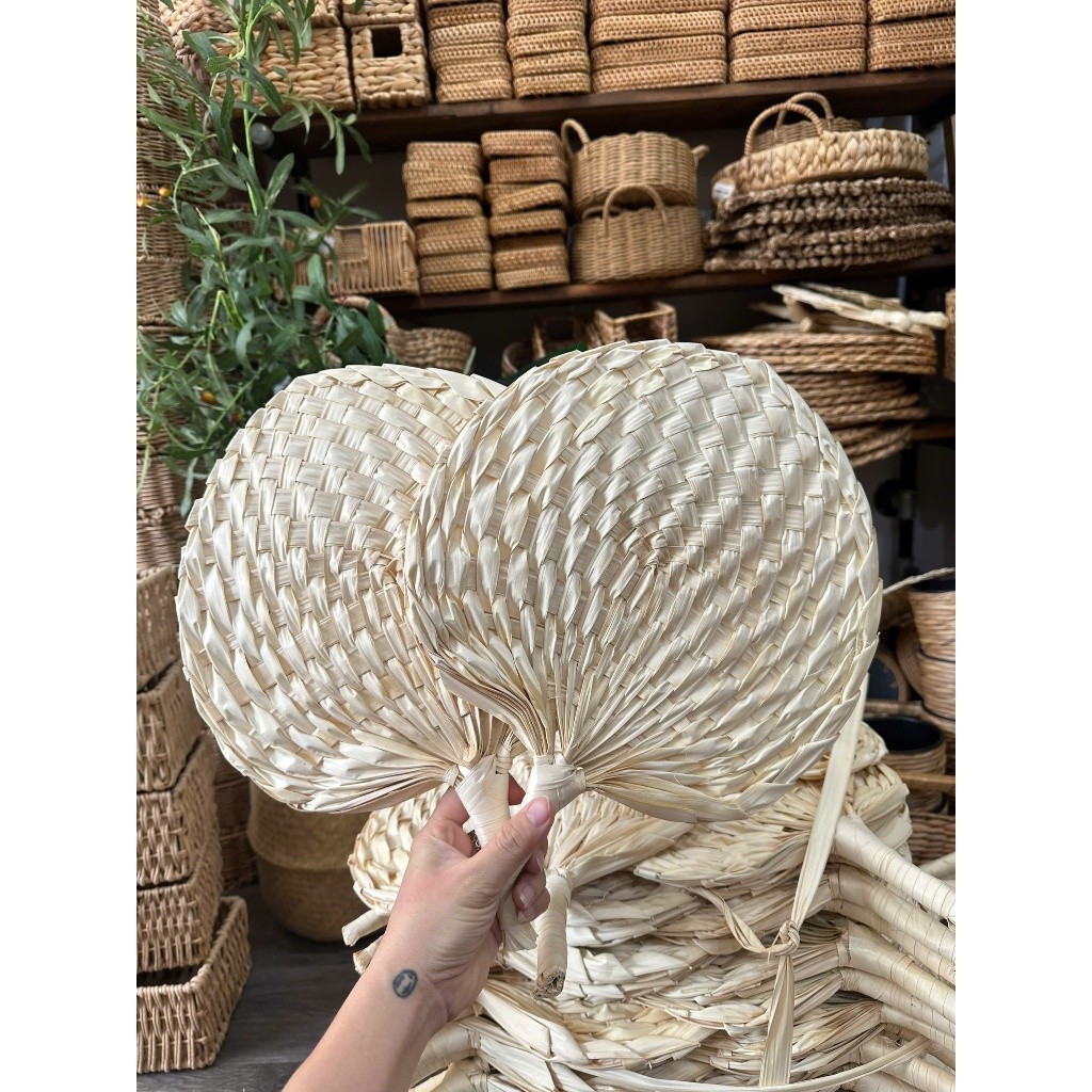 Quạt nan cầm tay, quạt lá hàng tự nhiên, đan tay, đồ trang trí decor chụp ảnh, quạt máy nhẹ mát,quạt cho bé, mây, cói