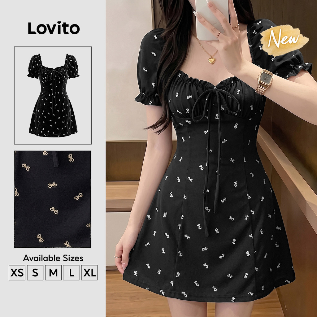 (New Arrival) Lovito Đầm nữ dáng chữ a ngắn Phong cách thường ngày thắt nơ phía trước viền gợn sóng màu đen trắng mặc cuối tuần mùa xuân hè DRK10P1D1028