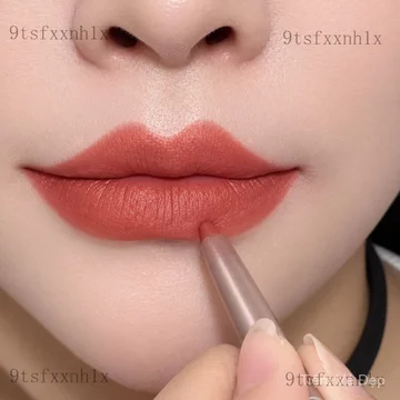 Son môi Chì kẻ viền môi hai đầu, mượt mà dễ lên màu, tạo môi căng mọng, hai trong một, định hình đường viền môi, son lì