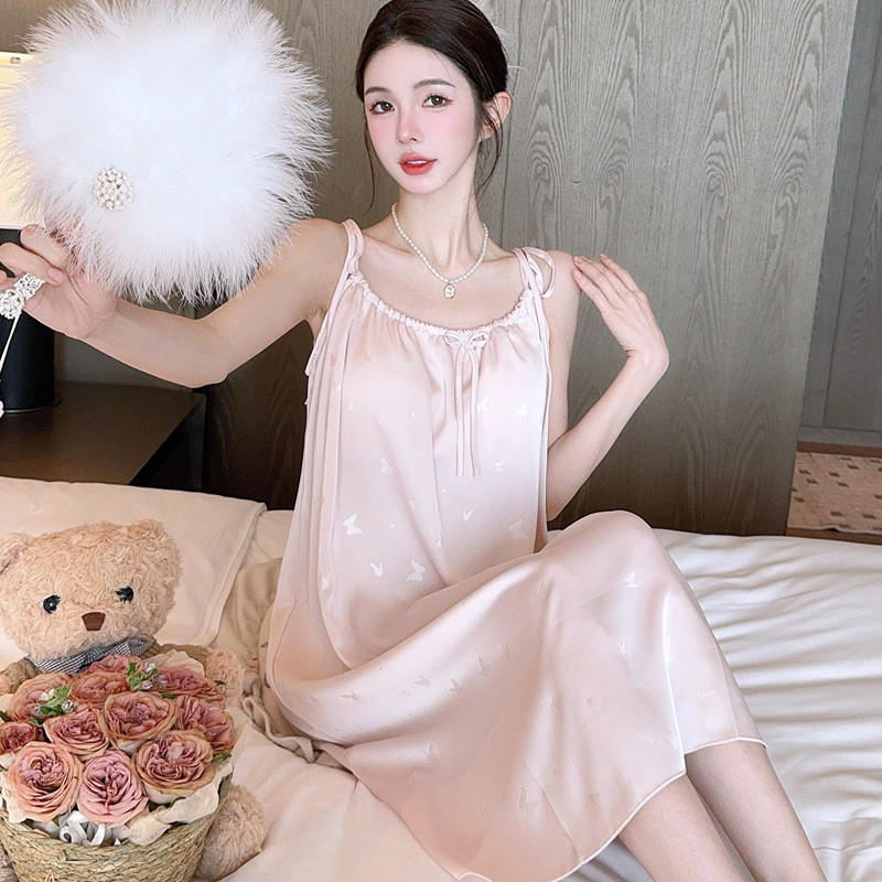 Bộ Đồ Ngủ Nữ Băng Lụa Có Miếng Lót Ngực Ren Dây Treo Bướm Jacquard