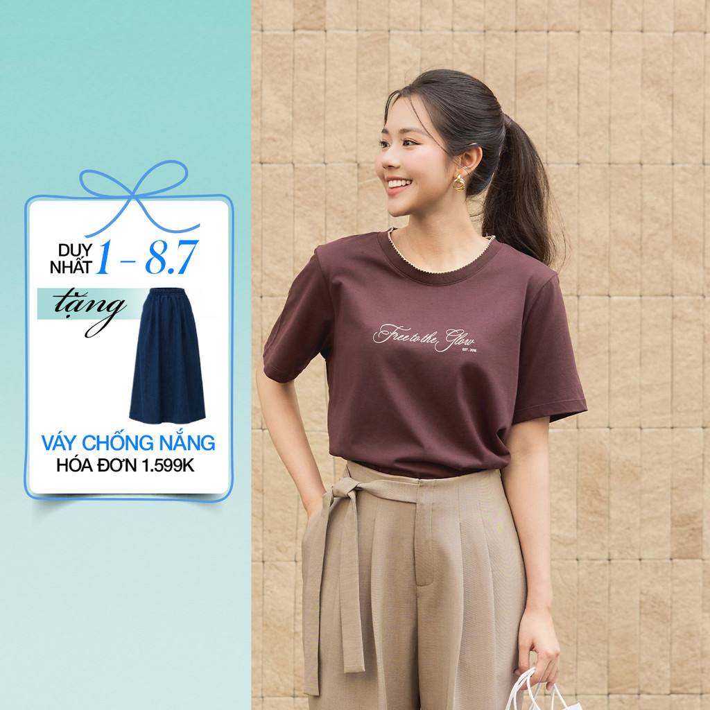 Áo Thun Nữ GUMAC Form Suông Tay Ngắn Có In Chữ Phía Trước Cổ Áo Có Viền Bo Thun ATF12052
