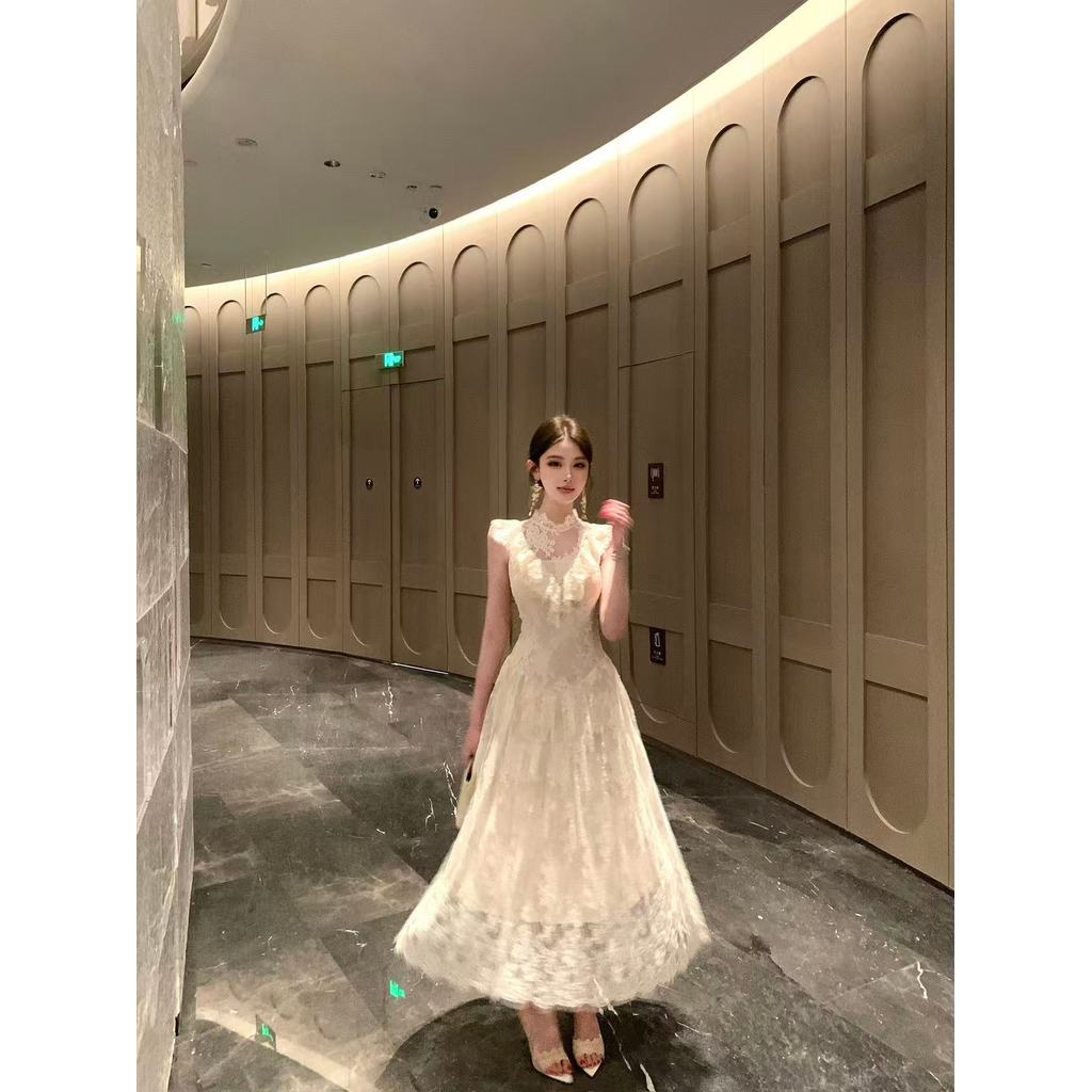Đầm ren Pháp dự tiệc Prom sang trọng