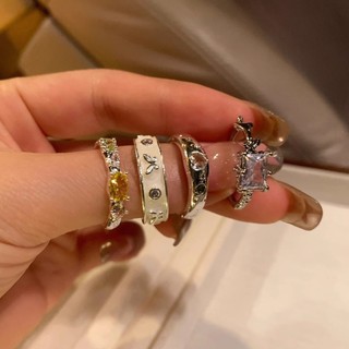 Nhẫn nữ thời trang, thiết kế sang trọng và cá tính, phù hợp mọi dịp