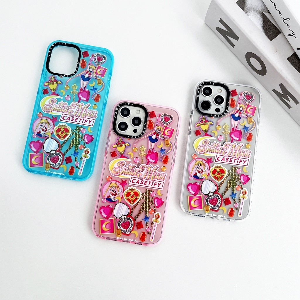 CASEFY Thủy Thủ Mặt Trăng Miếng Dán Nhật Bản Retro Anime Hoạt Hình Màu Kẹo Vỏ Mềm Tương Thích Cho iPhone 17 Pro Max Air Plus 16 / 15 / 14 / 13 / 12 / 11 / XR / X / XS / SE / 8 / 7 / 6
