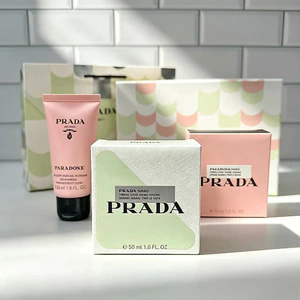 Bộ ba mảnh PRADO Prada Winter Sweet Dream Kem tay màu hồng / xanh lá cây 50ml Túi quà tặng miễn phí