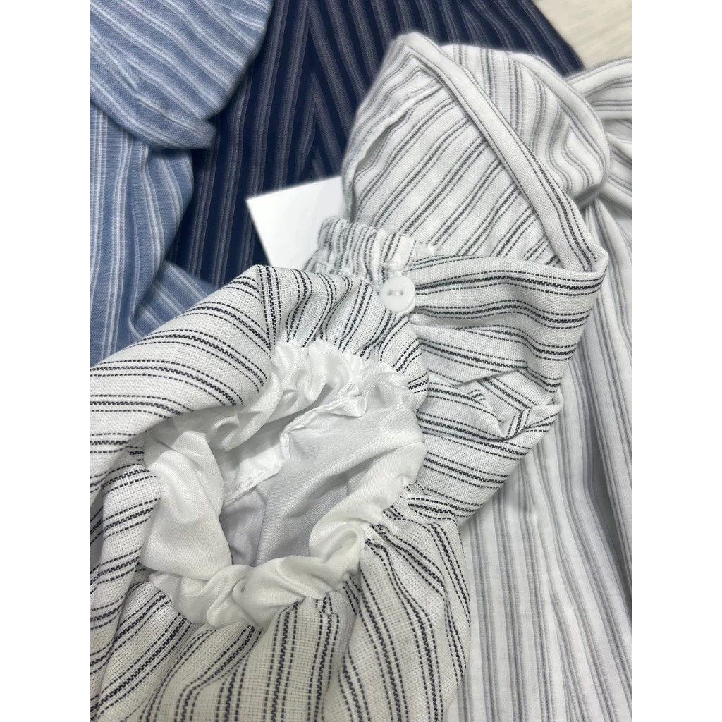 Áo kẻ trễ vai thắt dây ngực chiết eo tay bo chun mặc được nhiều kiểu (có cúc tháo rời) IVORY TOP_A699
