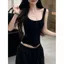 Mùa hè 2026 Áo yếm dây kéo cổ chữ U màu đen gợi cảm Hot Girl Slim-fit Slimmer Look All-Match Áo ngắn tay dành cho nữ