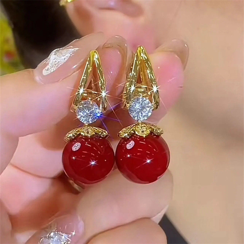 Bông tai ngọc trai đỏ đính kim cương - Phong cách sang trọng và thanh lịch cho mọi dịp