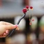 Gậy buộc tóc bằng gỗ có tua rua - Trang trí hoa tráng men cho nữ bé gái