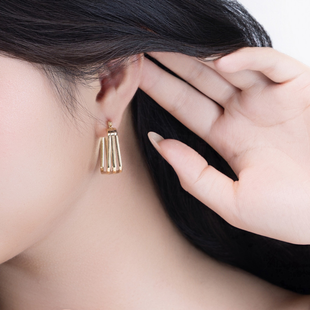 Hoa Tai nữ Calista Muse thiết kế họa tiết vuông mạ vàng cao cấp, phong cách cá tính, đi tiệc đi chơi - DOJI