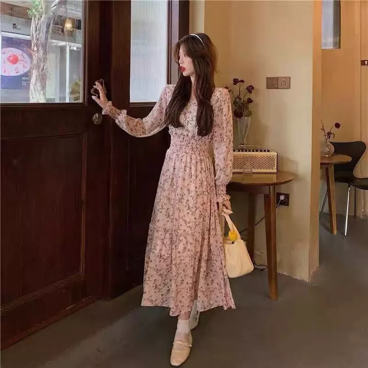 Phiên Bản Hàn Quốc Xuân Thu Quần Áo Dài Tay Hẹp Eo Hiển Thị Cao Cấp Phiên Bản Hàn Quốc Váy Cổ Chữ V Váy Voan Hoa Phong Cách Dài 2696LYQ