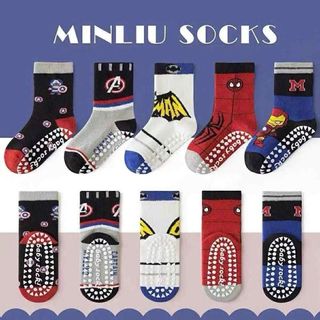 (2-9 tuổi) Set 5 Đôi Tất Chống Trơn Cho Bé Trai – Cotton Dày Dặn – Phong Cách Super Man