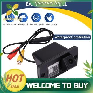 Camera lùi xe phía sau đỗ xe chờ cho Grand Starex