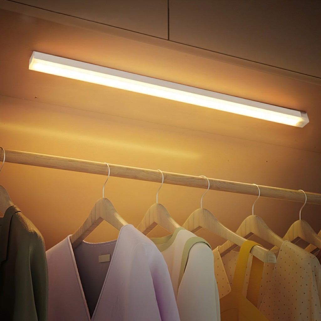 Đèn led cảm biến chuyển động đèn ngủ không dây cổng sạc usb gắn tường tủ bếp nhà vệ sinh cầu thang RIASP