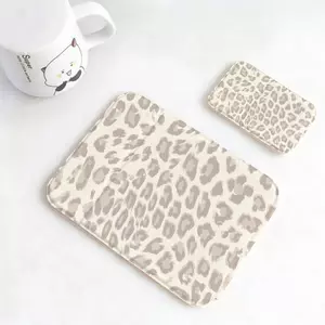 hoa bá bá nhẹGương Mini Xách Tay Gấp Gọn Da PU Nhiều Màu Pastel Phù Hợp Du Lịch