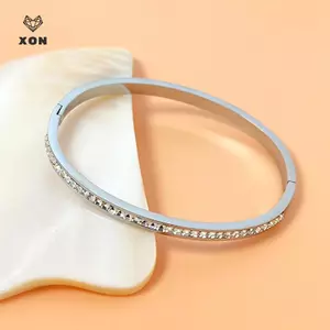 Ins Phong Cách Hợp Thời Trang Kẻ Sọc Zircon Thép Titan Nhẹ Sang Trọng Lắc Tay Thời Trang Tinh Tế Vòng Tay Dành Cho Nữ Người Đàn Ông Quyến Rũ Trang Sức Đơn Giản [Mina]