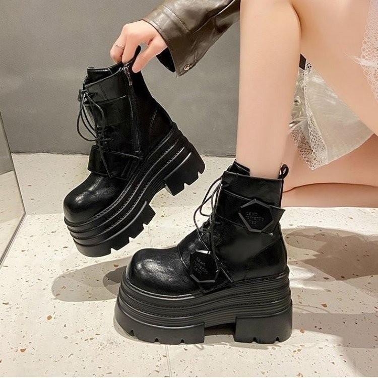Retro Phong Cách Anh Màu Đen Đế Dày Bên Dây Kéo Ống Ngắn Martin Boots PU Thu Đông Phong Cách Mới Thời Trang Thường Ngày Ngoài Trời Mặc Chống Trơn Trượt Chống Mài Mòn Siêu Cao Gót