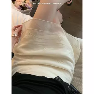 Váy ngắn thêu hông hai lớp mơ màu trắng mùa hè Váy chữ A thẳng phong cách mới