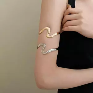 Vòng tay mở hình dạng sóng cho nữ Thiết kế tối giản đơn giản Trang sức thanh lịch để mặc hàng ngày VN