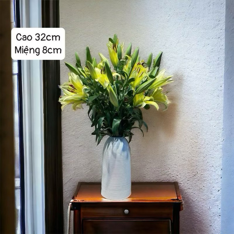 Bình gốm cắm hoa Bát Tràng dáng chuông thon cắm cành hồng, cành mận, tuyết mai, hoa ly