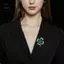 Trâm cài cỏ ba lá phong cách văn học dành cho nữ cao cấp Bộ đồ tính khí nếp gấp cao cấp Pin Phụ kiện mới để gửi quà tặng [Mina]