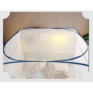 Màn chụp tự bung đỉnh vuông  có chân viền vải lụa cao cấp - Thương hiệu Cường An. Bảo hành 12 tháng