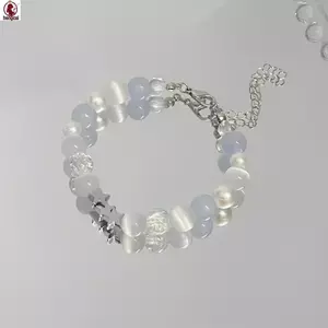 Vòng tay đính hạt nhẹ nhàng, sang trọng cho nữ và bé gái, phù hợp mọi dịp