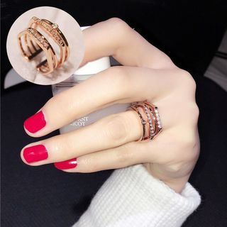 ❤❤❤❤✨Tính Khí Thanh Lịch Kim Cương Giả Phù Hợp Với Châu Âu Mỹ Phiên Bản Hàn Quốc Nhẫn Nữ Thời Trang Hàn Quốc Nhẫn Độc Đáo Phóng Đại Nữ Nhẫn Chỉ Số Ngón Tay 26.7.14