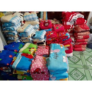 Mền lông tuyết nhung mềm mịn siêu nhẹ đắp thoáng mát thích hợp cho văn phòng, cho bé mang đi học...( mẫu ngẫu nhiên)