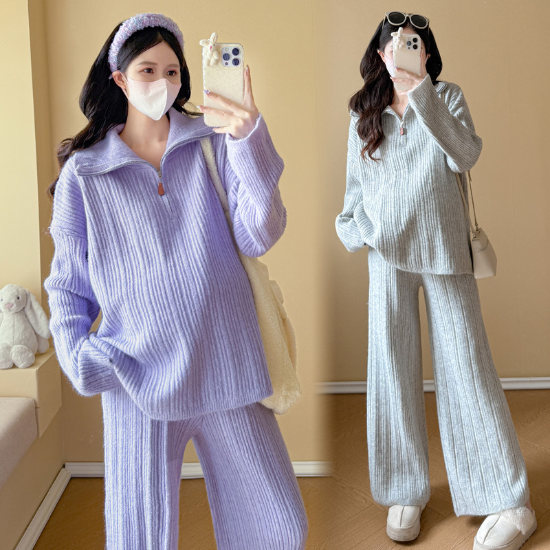 Bộ đồ bà bầu thời trang thu đông với áo len nửa mở cổ và quần ống rộng hai mảnh
