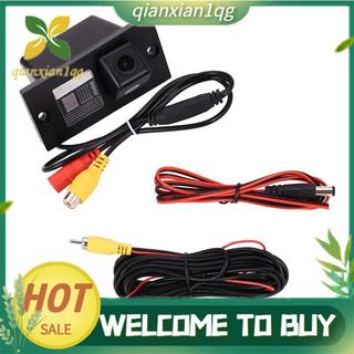 Camera lùi xe phía sau đỗ xe chờ cho Grand Starex