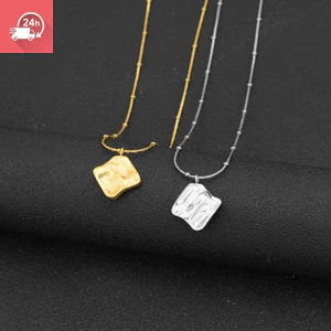 Vàng không đều Đĩa vuông nữ mùa hè khí chất Châu Âu và Mỹ Vòng cổ thời trang thiết kế thích hợp