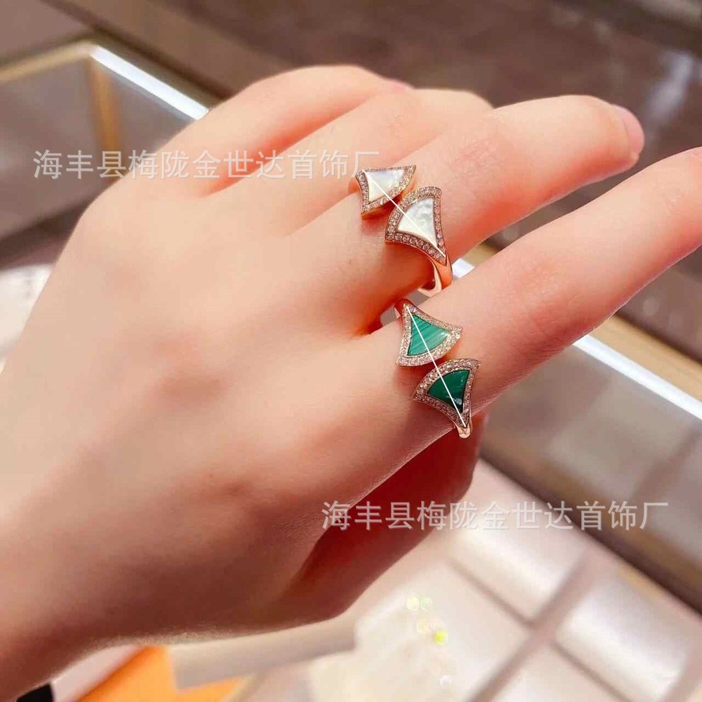 Women's Gold-Plated Ring by g22iausd.vn