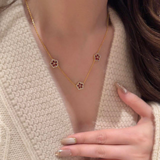 Tai nghe phong cách châu Âu - Mỹ, kim cương đỏ corundum hình mẫu đơn