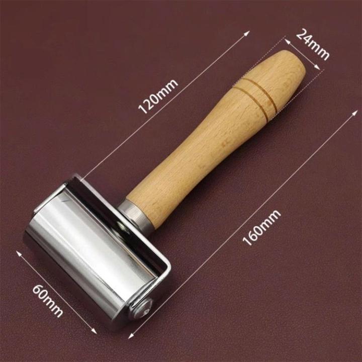 Con lăn xử lý bề mặt da - Giúp keo bám đều, nâng cao chất lượng thành phẩm
