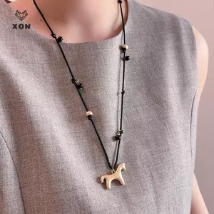 Dễ Thương Bề Mặt Mịn Mờ Màu Hoạt Hình Ngựa Nhiều Màu Hạt Mặt Dây Chuyền Nelaces Dành Cho Nữ Dây Điều Chỉnh Dây Áo Len [Mina]