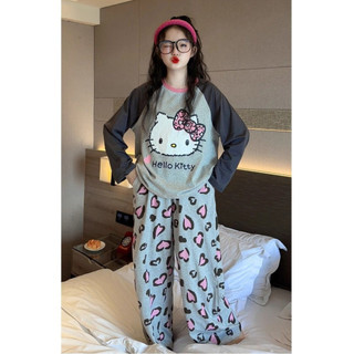 Bộ đồ ngủ bé gái Hello Kitty – Tay dài cổ tròn, họa tiết báo hồng dễ thương, mặc mùa xuân thu