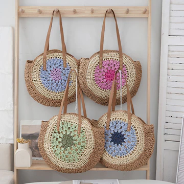 Women's Minimalist Woven Straw Shoulder Bag – for the Beach