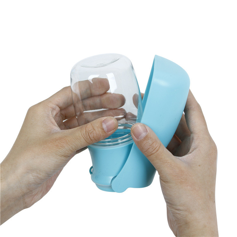 【Ready Stock】 Dog Portable Water Cup Walking Dog Outdoor Drinking Water Feeding Foldable Kettle Pet Drinking Bowl EVsN
