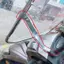 Không Dễ Phá Vỡ Thép Không Gỉ Dày Tất Cả Kim Loại Giá Đỡ Xe Máy Điện Tán Che Nắng Đa Năng Cố Định Giá Đỡ