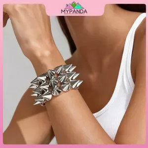 MYPANDA Y2K Trang sức Ba lớp Stud Spiked Vòng tay Punk Grunge Vòng tay thời trang mát mẻ dành cho nữ Phụ kiện Goth.