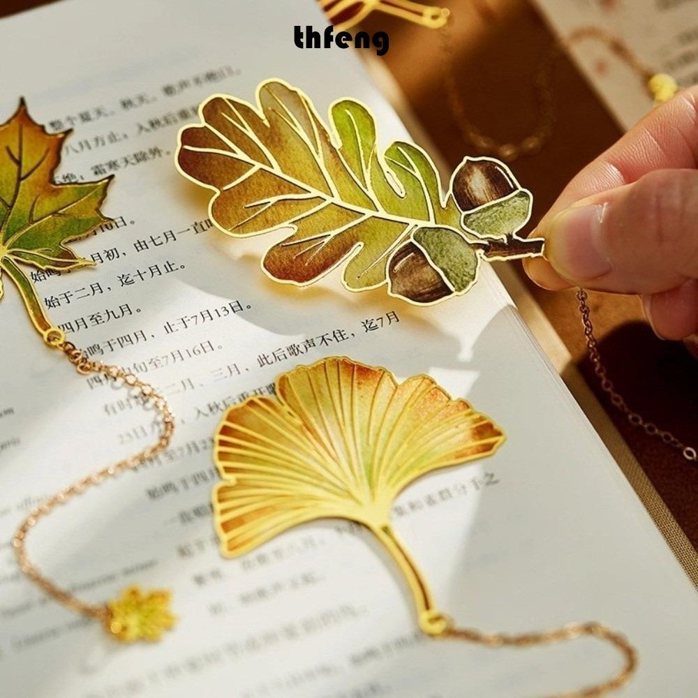 Dấu trang lá sồi THFENG, Dấu trang kim loại lá mơ lá phong, với mặt dây chuyền kim loại dành cho sinh viên Văn phòng phẩm Học sinh Công cụ đọc sách lá mơ Học sinh