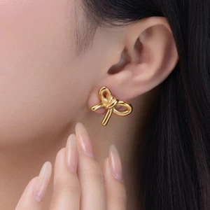 Hoa Tai nữ mạ vàng cao cấp Celeste Ribbon họa tiết hình nơ, đi làm đi tiệc đi chơi - DOJI