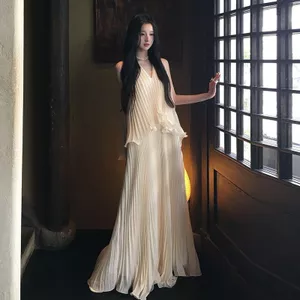 Đi Biển Mặc Phong Cách Kỳ Nghỉ Áo Tulle Áo Camisole Đầm Nữ Mùa Hè Độc Đáo Đẹp Cổ Chữ V Xếp Ly Váy Dài