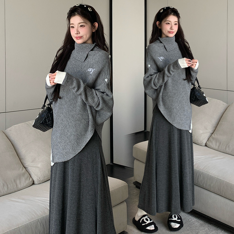 Bộ đồ bà bầu Thu Đông gồm áo len dáng rộng cổ cao và váy đuôi cá